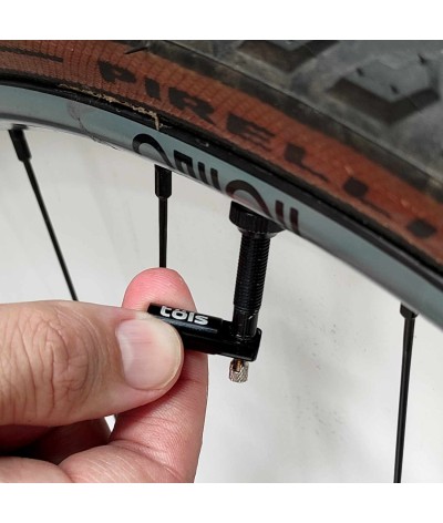 Valves Tubeless Aluminium Noir 44mm