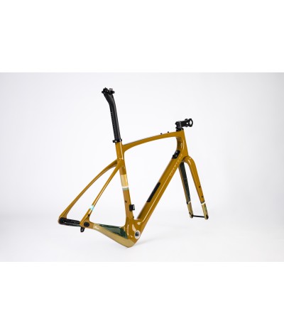 KIT CADRE AO - RANGIPO : TERRE D'ARGILE