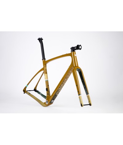 KIT CADRE AO - RANGIPO : TERRE D'ARGILE